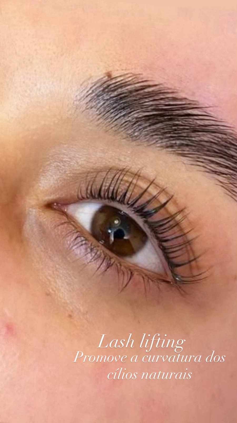 Lash lifting: curvatura dos cílios naturais, sem extensão